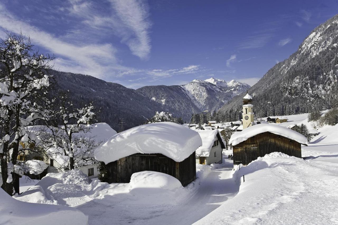 Ferienwohnung Haus Sonnenhof Wald am Arlberg Exterior foto